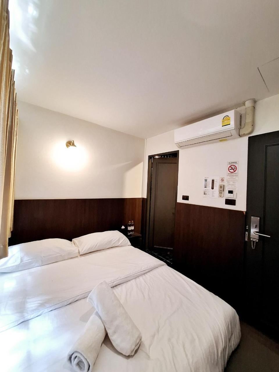 Four Sisters Homestay Μπανγκόκ Εξωτερικό φωτογραφία